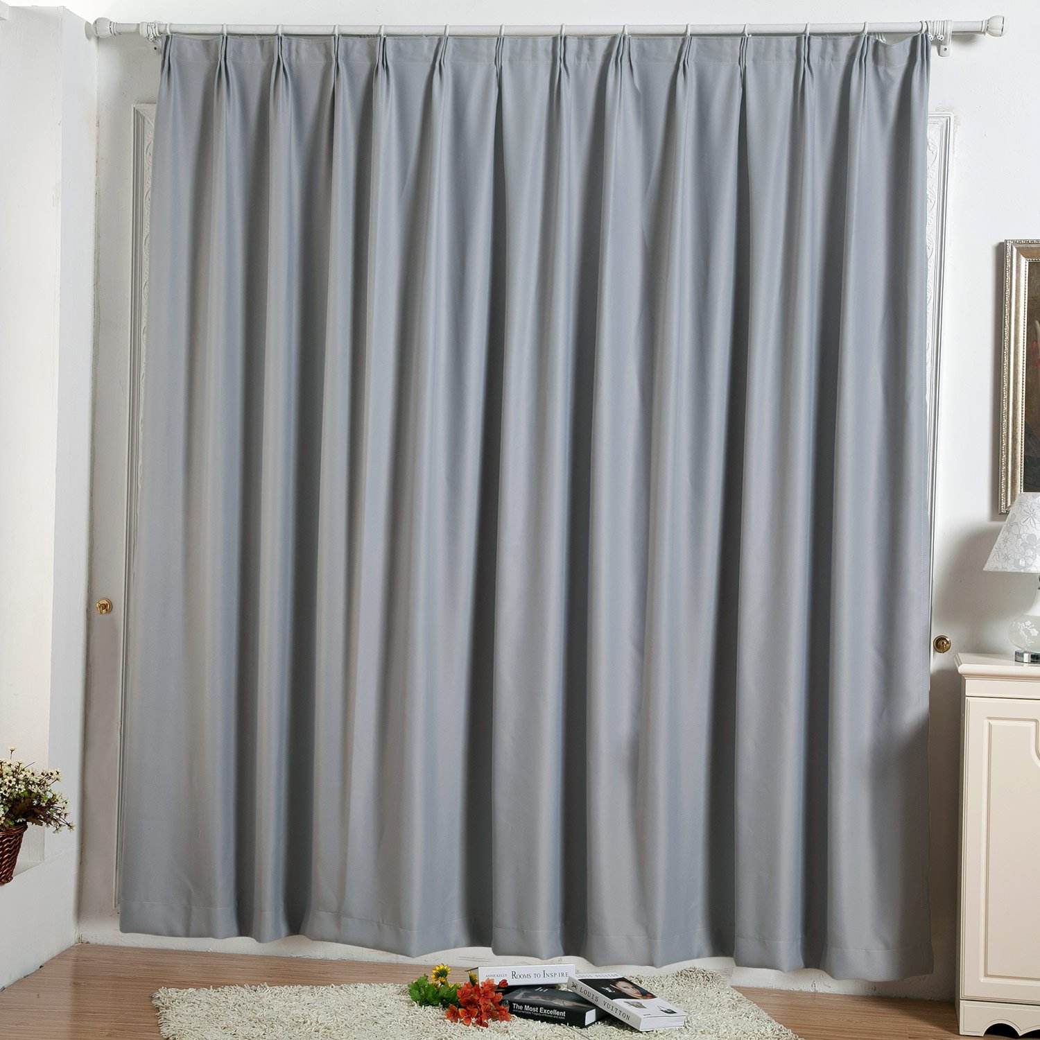 适当厚度的合肥窗帘能有效吸收来自外面的噪音